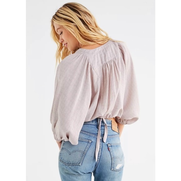 UO Covered Button-Down Tie Top Baby Pink - Picture 2 of 9